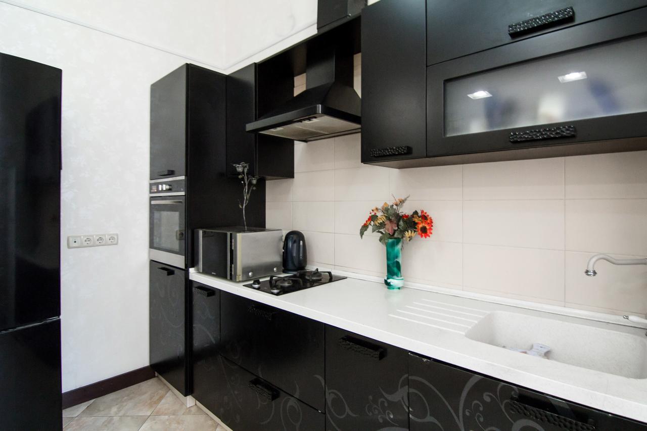 Downtown Prestige Apartment Odessa Eksteriør billede