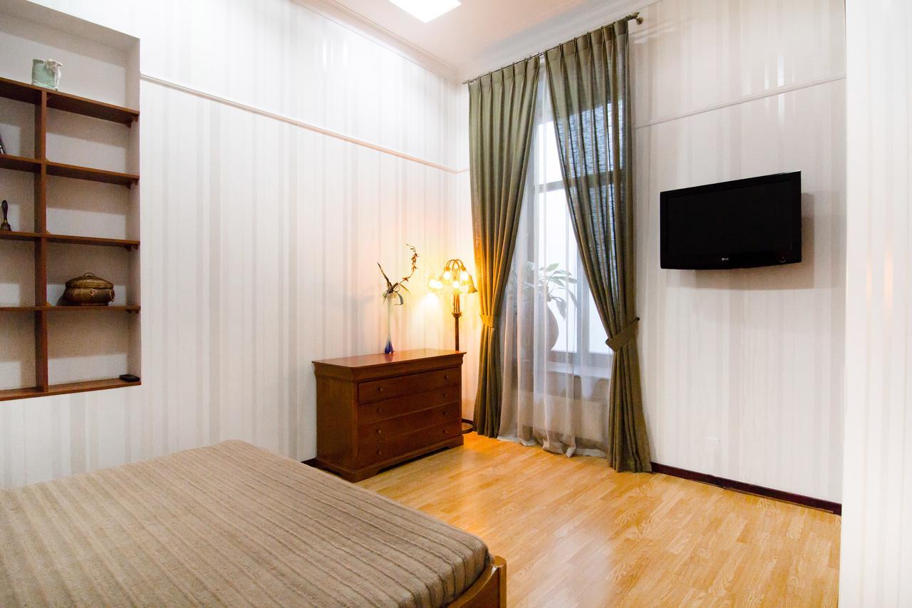 Downtown Prestige Apartment Odessa Eksteriør billede